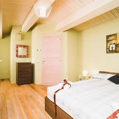 Luxury In Siena Apartment